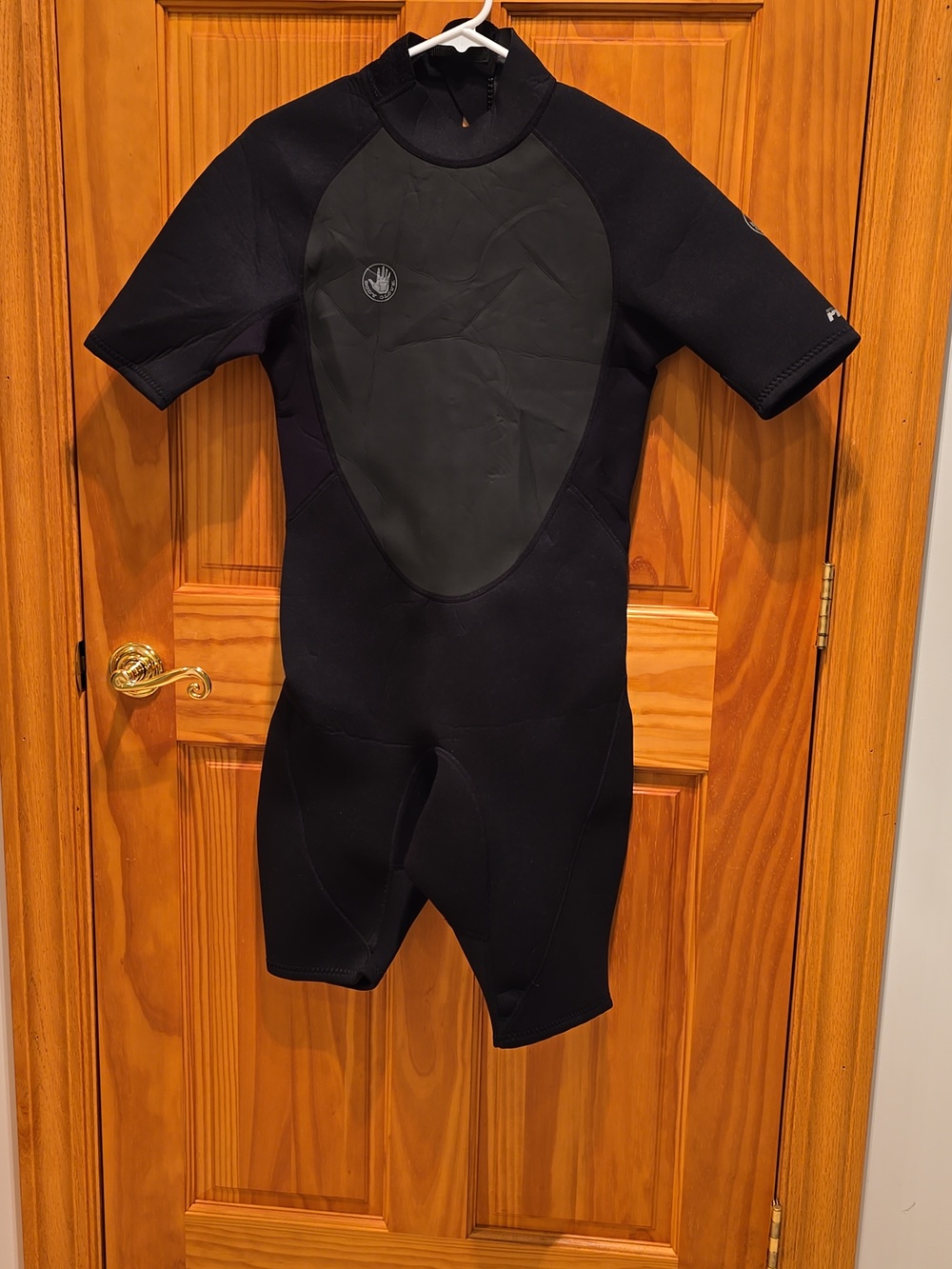 Body Glove Men's Black Short Sleeve Wetsuit - Back Zip Entry.
